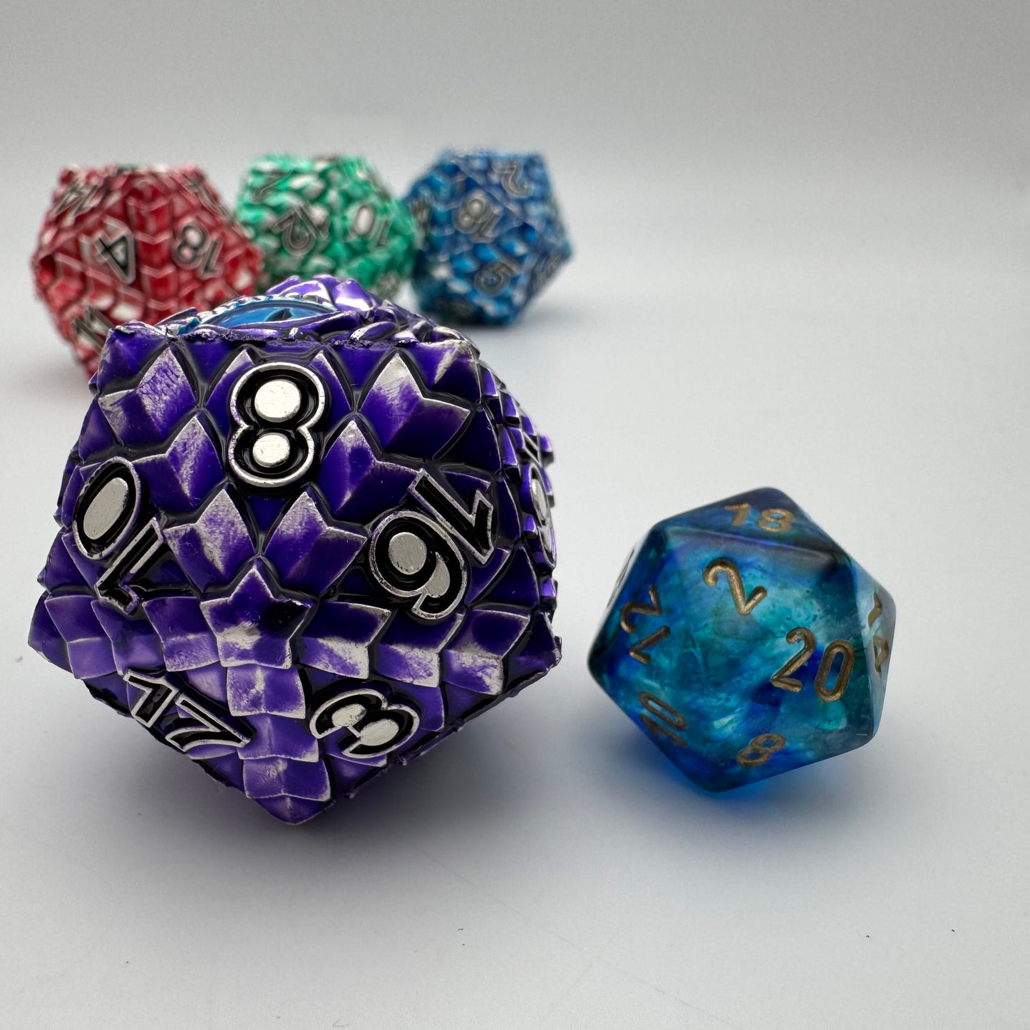 Chonky Metal D20 Singles