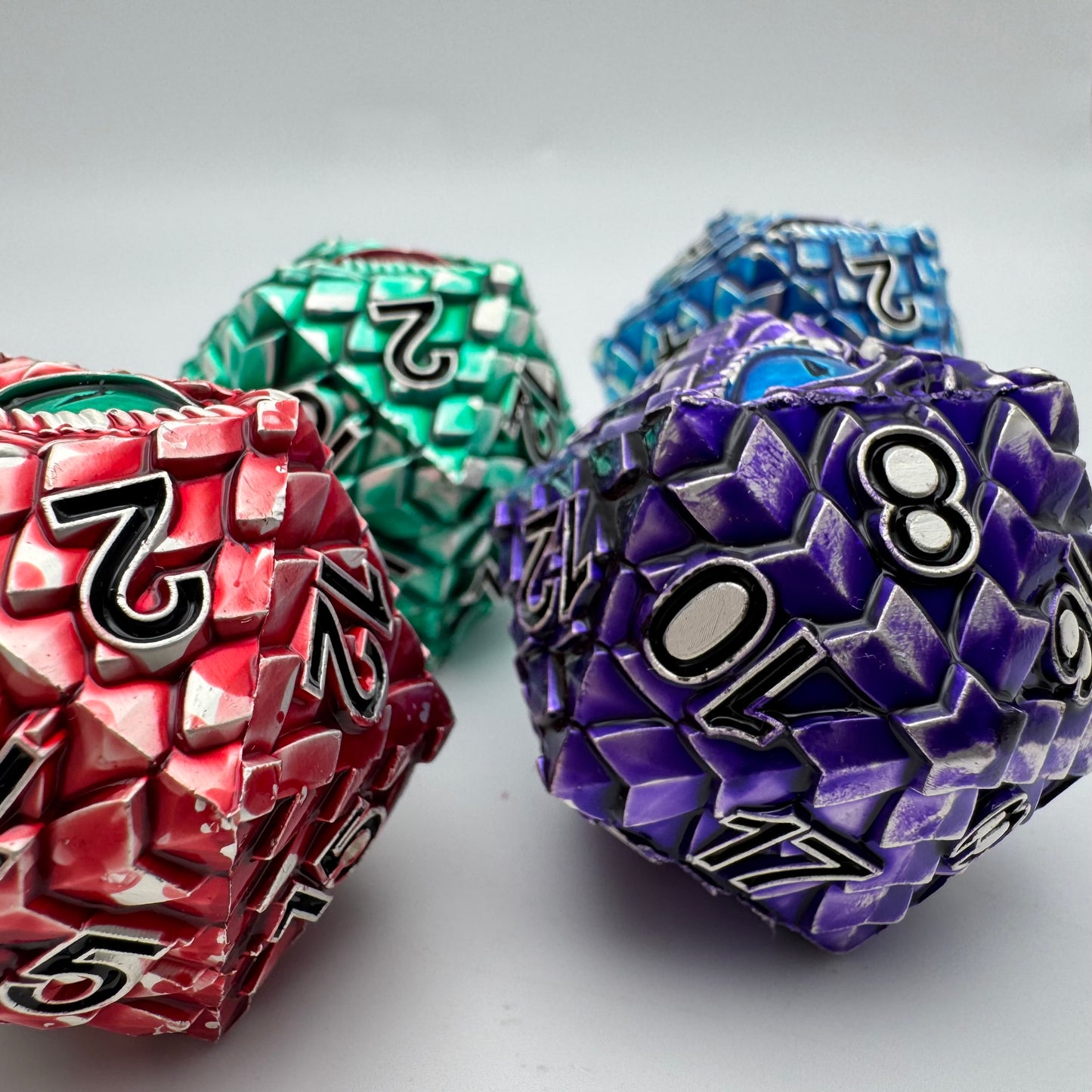 Chonky Metal D20 Singles